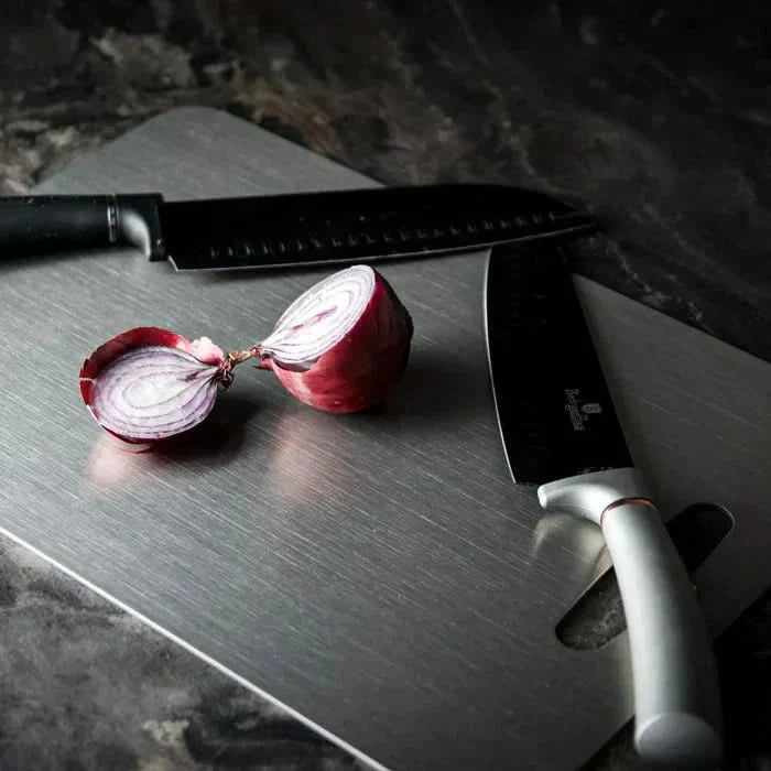 BowLift | SLICERA – Cutting board made of titanium steel, cut-resistant, rust-free & durable