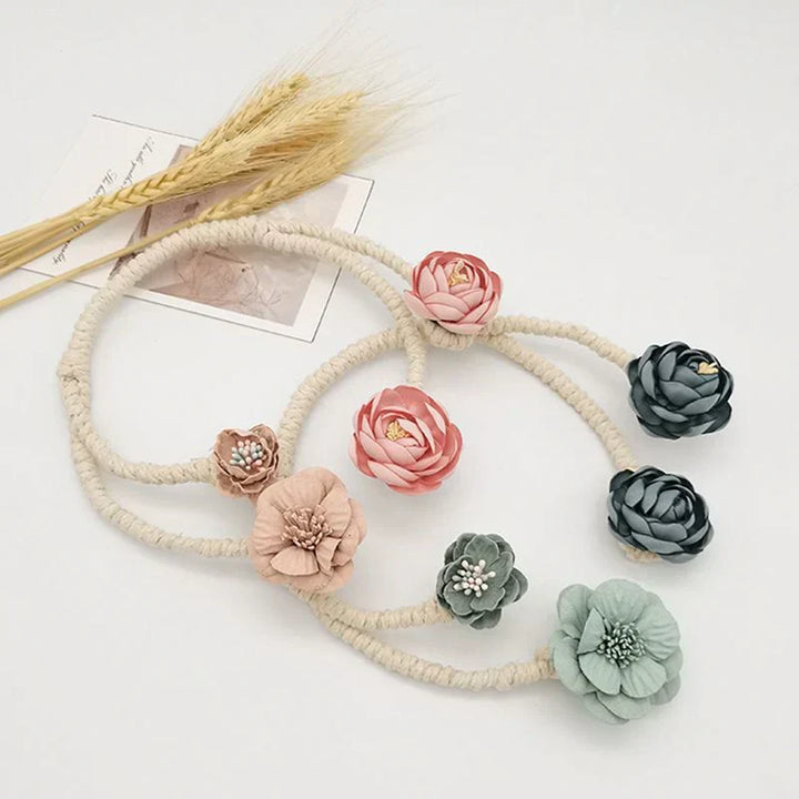 BowLift | Knotted Curtain Tieback