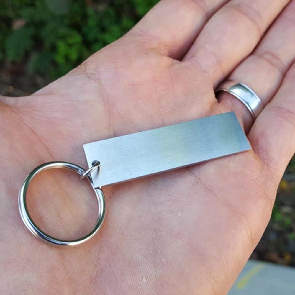 BowLift | Stainless Steel "I am strong" Keychain