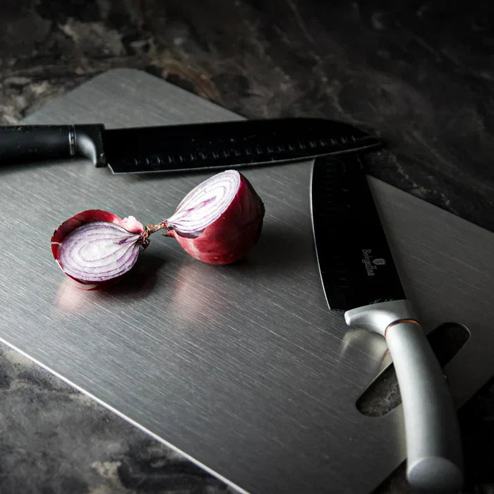 BowLift | Antibacterial Titanium Cutting Board for a Hygienic Kitchen
