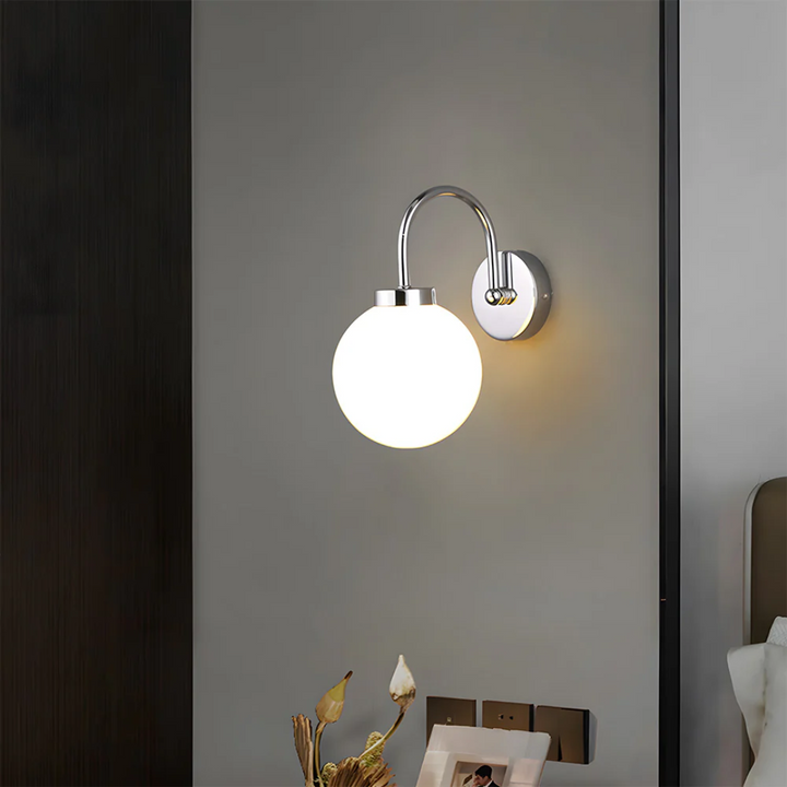 BowLift | Wall lamp with Glass Sphere