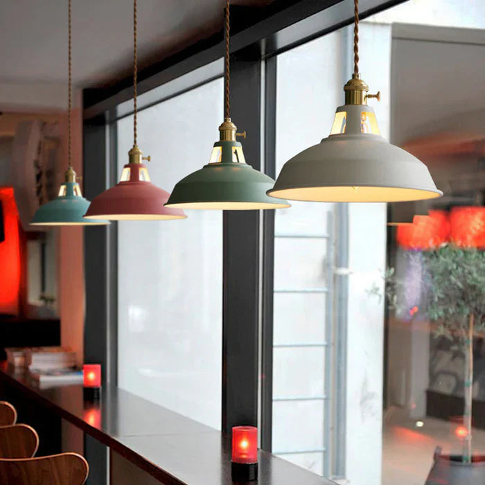 BowLift | Industrial Retro Hanging Lamp - IronGlow