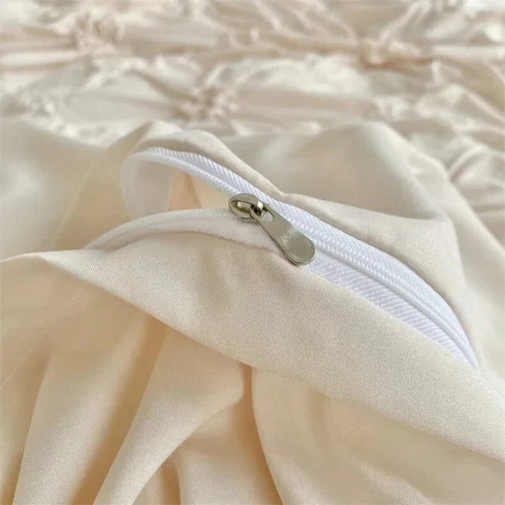 BowLift | Duvet Cover Set Pinch Pleat Floral Design