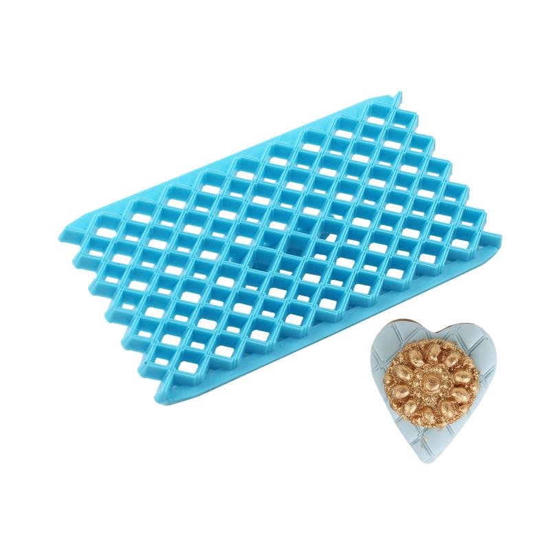 Embossing cake mold | Bowlift