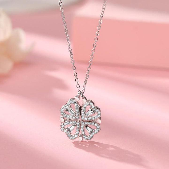BowLift | Four-leaf clover necklace for women