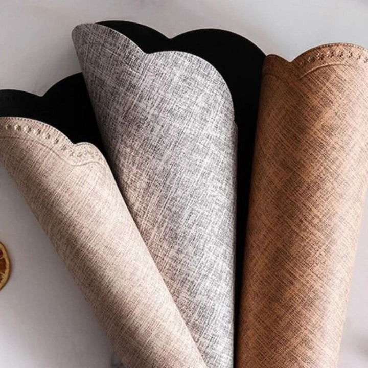 BowLift | Scalloped Waterproof Placemat