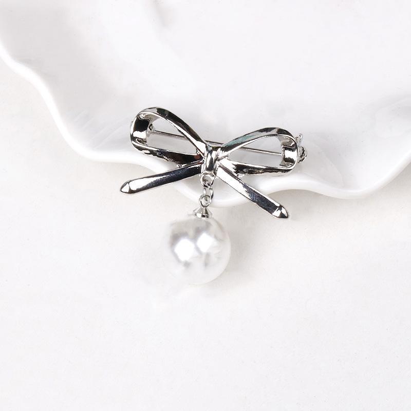 BowLift | Nail-free pearl scarf ring waist buckle