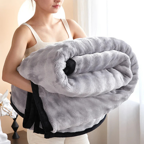 BowLift | Reversible Fleece Blanket for Warmth and Comfort