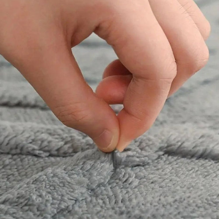 BowLift | Diamond Jacquard Bath Mat