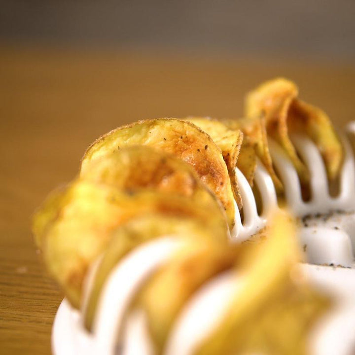 BowLift | Microwave oven baked potato chips