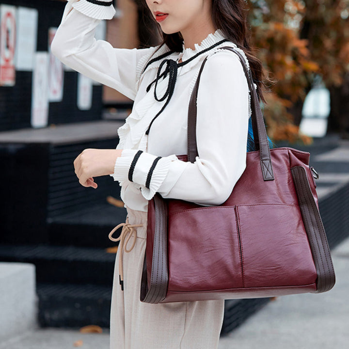 Women's tote bag made of soft leather with large capacity | Bowlift