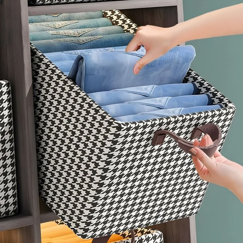 BowLift | Foldable Jeans Organizer for the Wardrobe