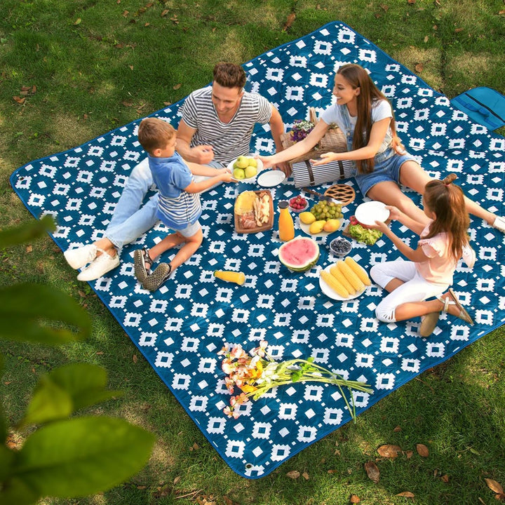 BowLift | MeadowRest Extra Large Waterproof Picnic Blanket