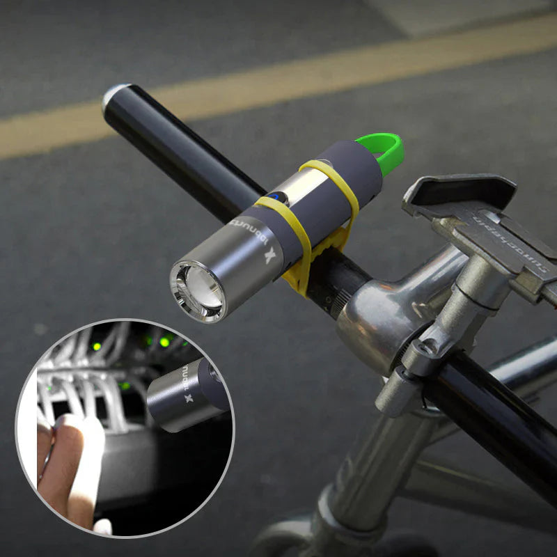 BowLift | Multifunctional LED Flashlight