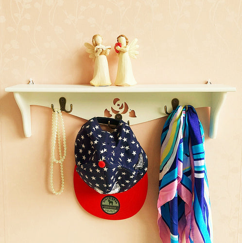 Elegant Wall-Mounted Organizer Shelf