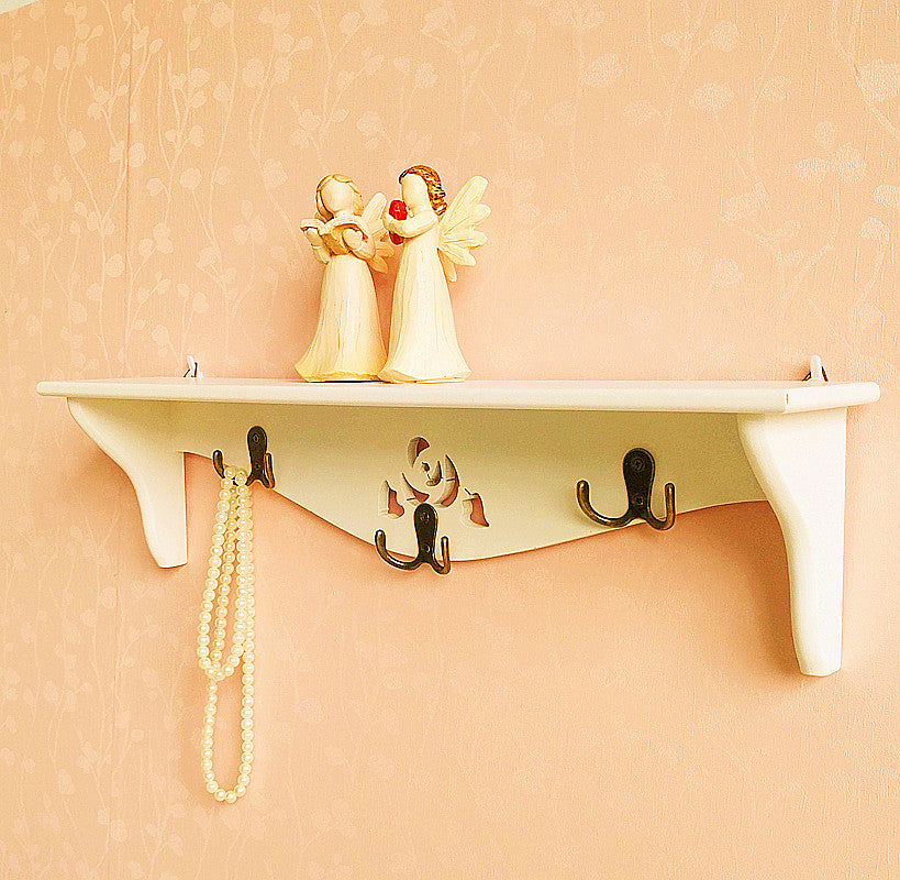 Elegant Wall-Mounted Organizer Shelf