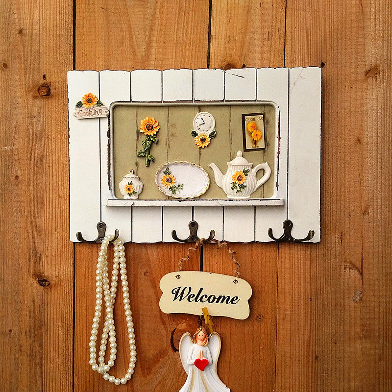 Decorative Nature-inspired Wall Hook Rack