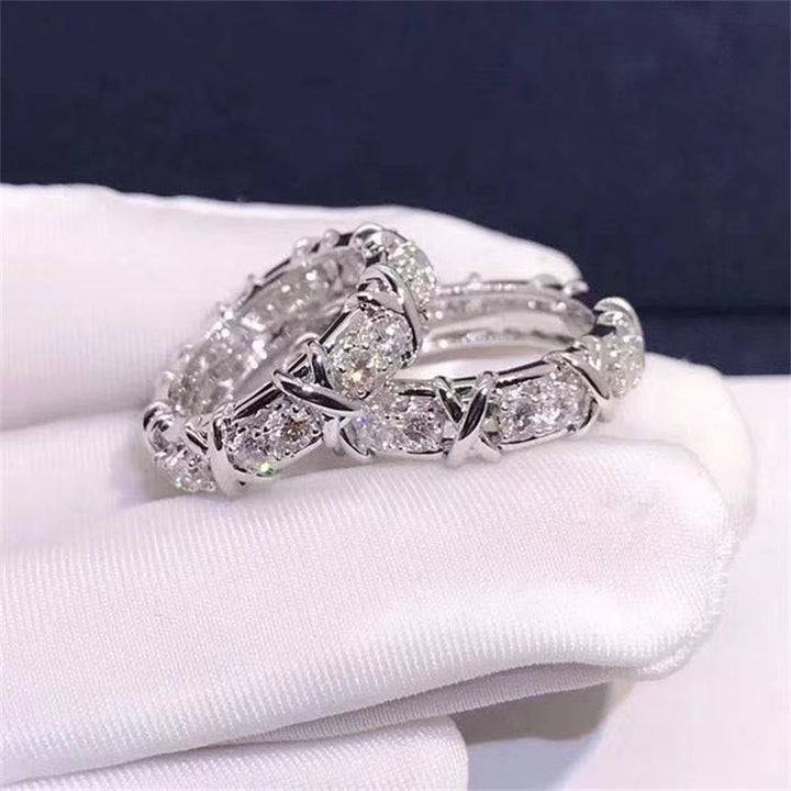 BowLift | "Sparkle Your Fingertips - Explore Our Ring World"