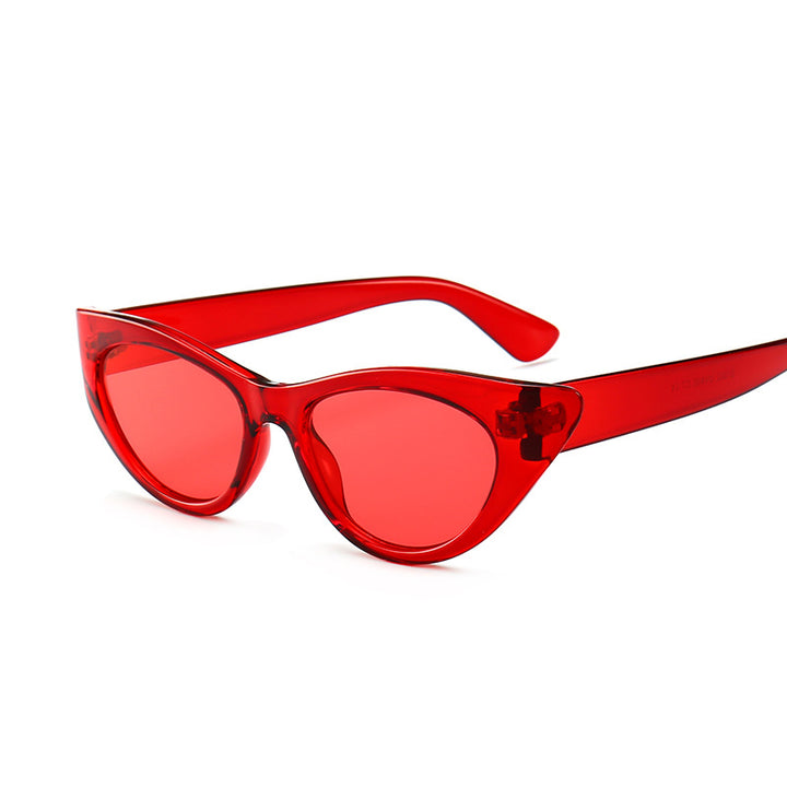 Cat-Eye Frame Sunglasses with Enhanced UV Protection Bowlift