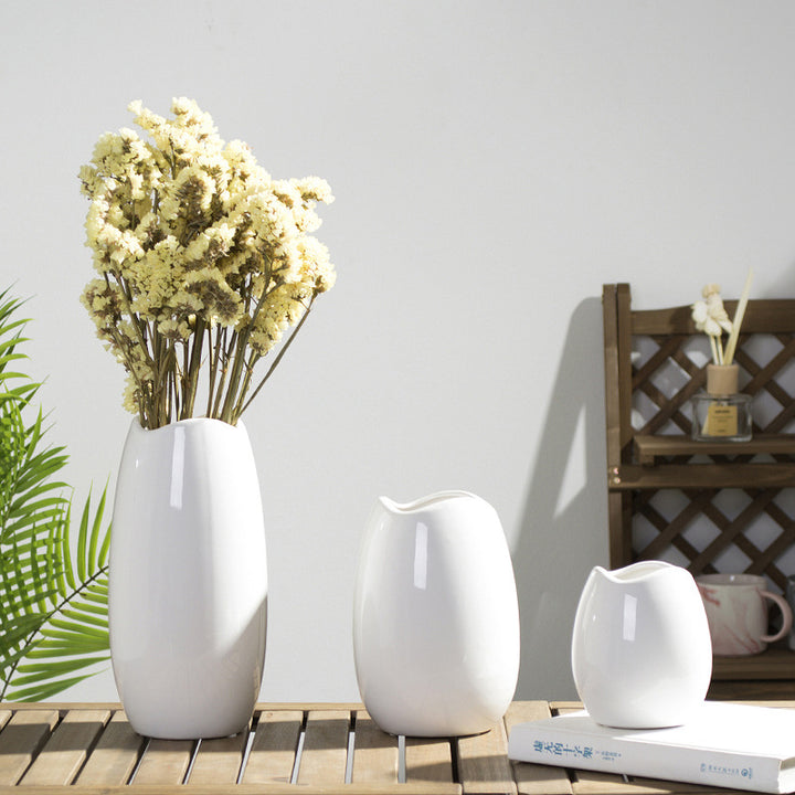 Stylish ceramic vase Bowlift
