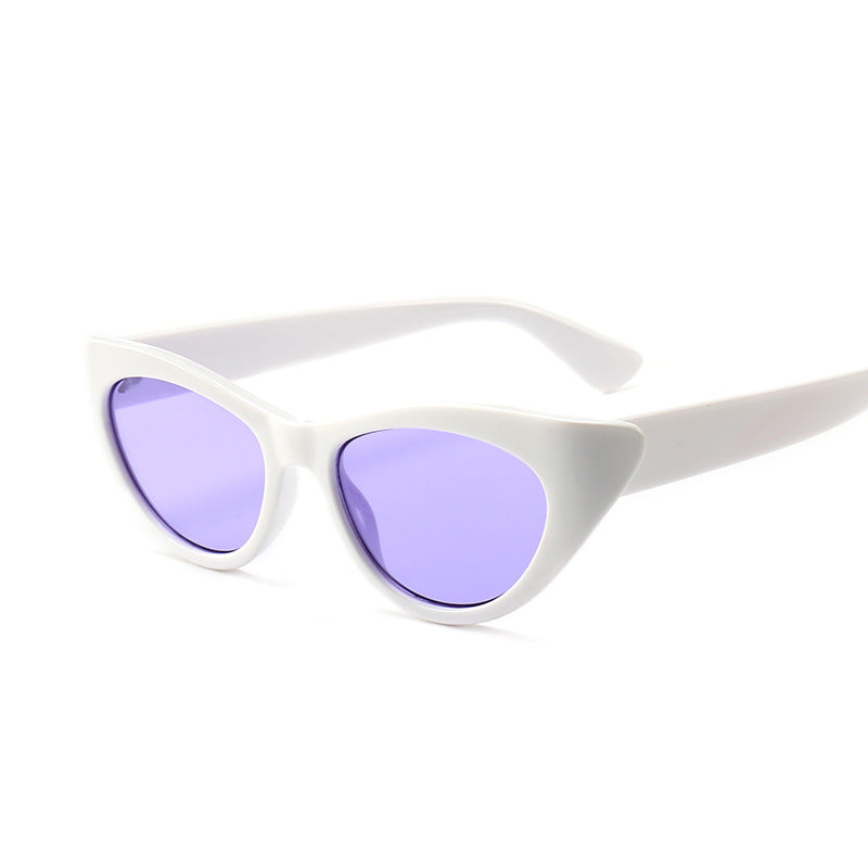 Cat-Eye Frame Sunglasses with Enhanced UV Protection Bowlift