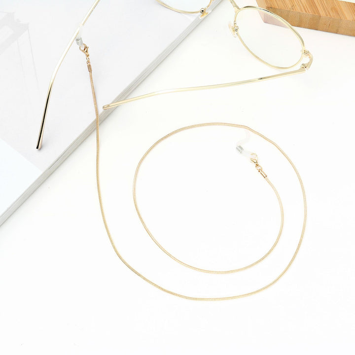 Minimalist Eyewear Chain Bowlift