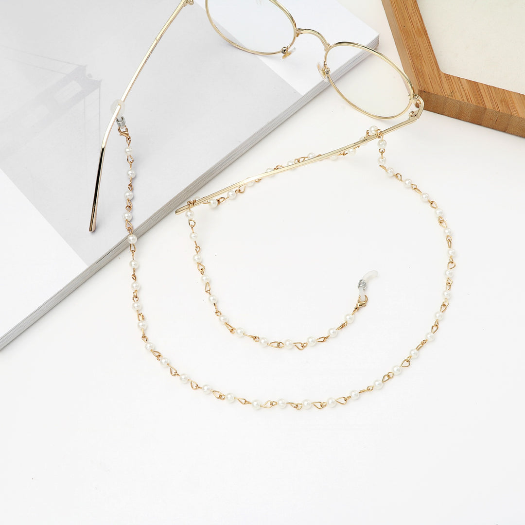 Elegant Pearl Eyewear Chain Bowlift