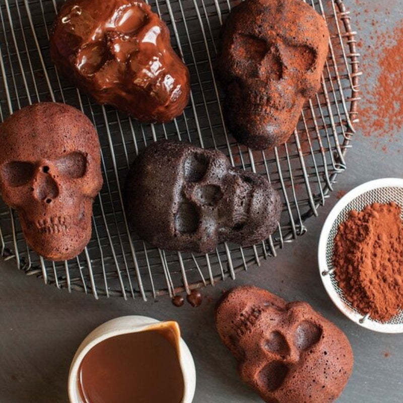 BowLift | New Skull Cake Mold