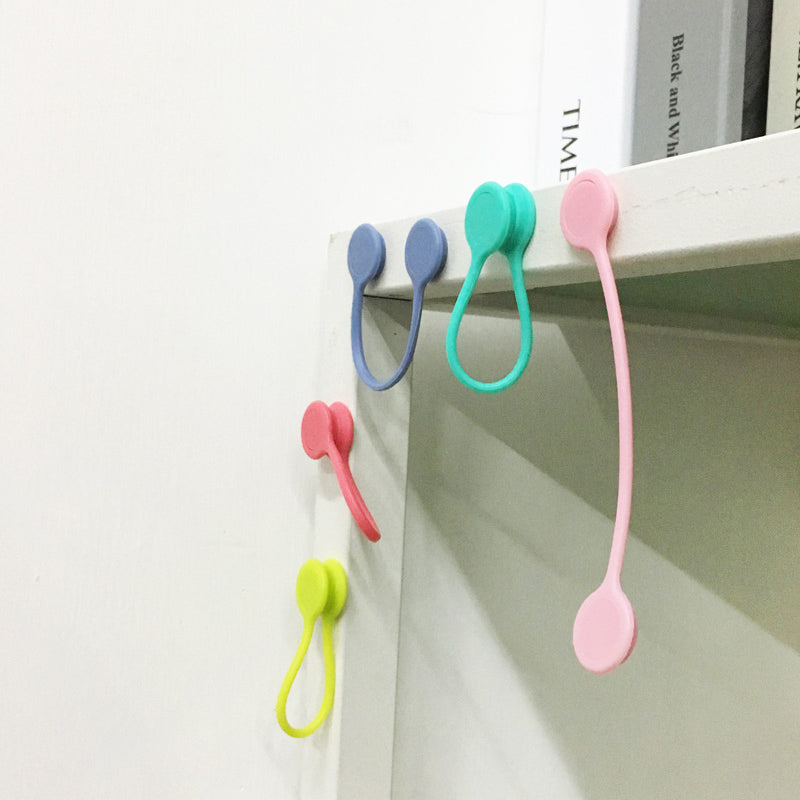 BowLift | Useful magnetic cable storage holder