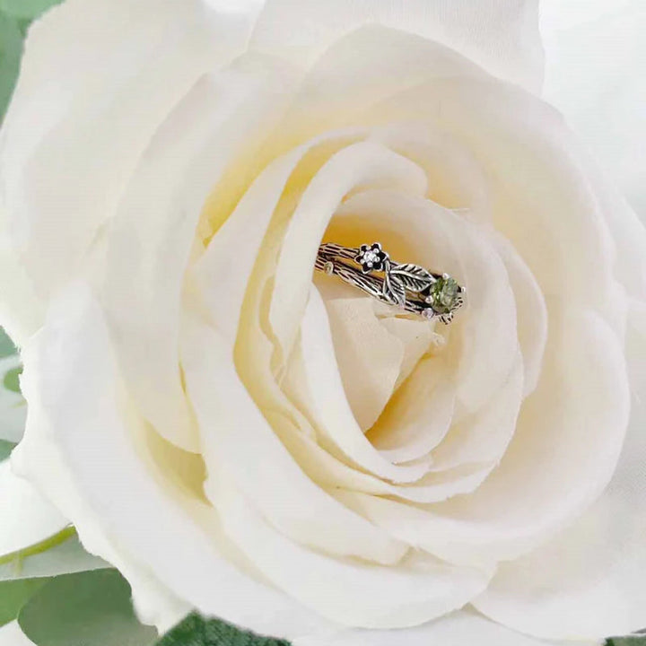 BowLift | Vintage Leaf Ring