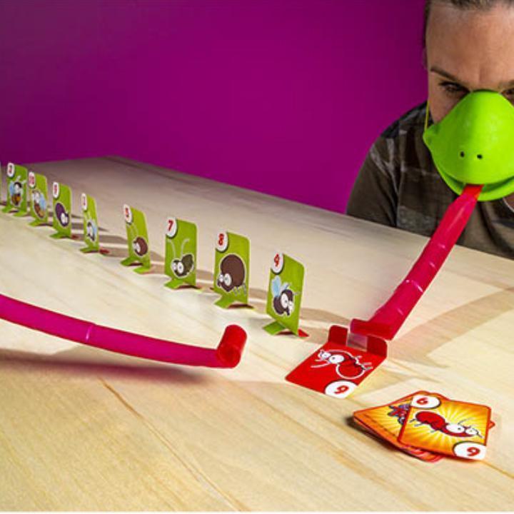 BowLift | Chameleon Sticking Tongue