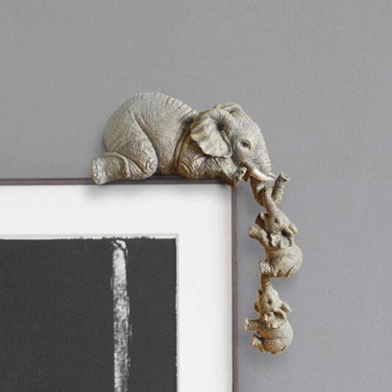 BowLift | Elephant sitter hand-painted figures