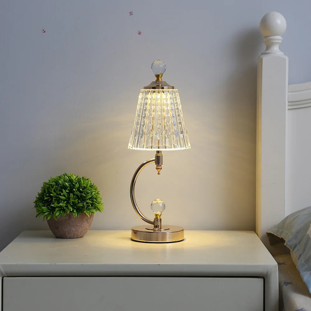 BowLift | Vintage Crystal Table Lamp - Elegant Vintage Crystal Table Lamp for a Charming Atmosphere