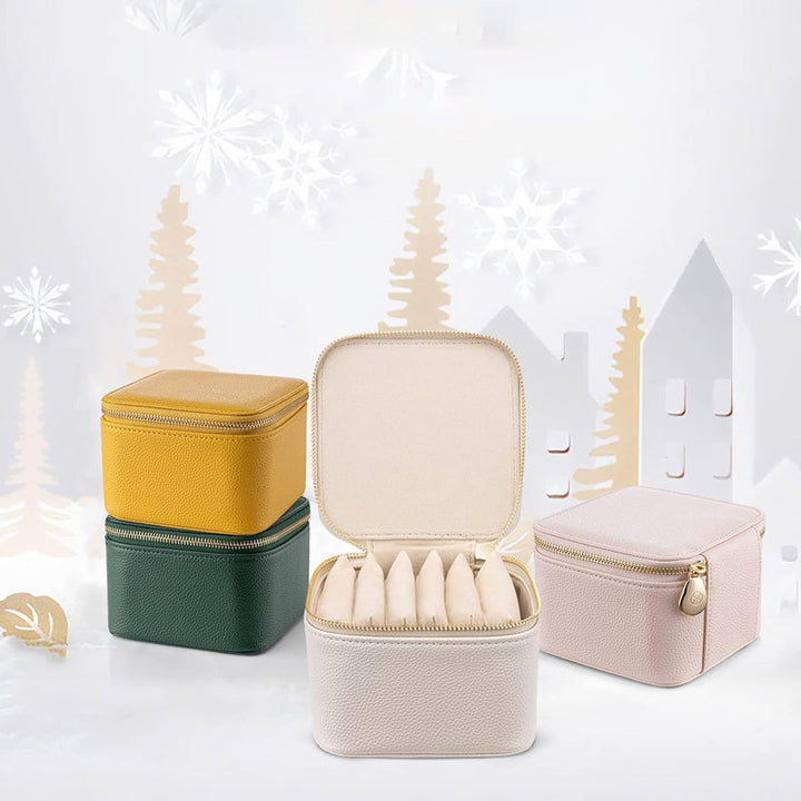 Leather jewelry box for travel | Bowlift