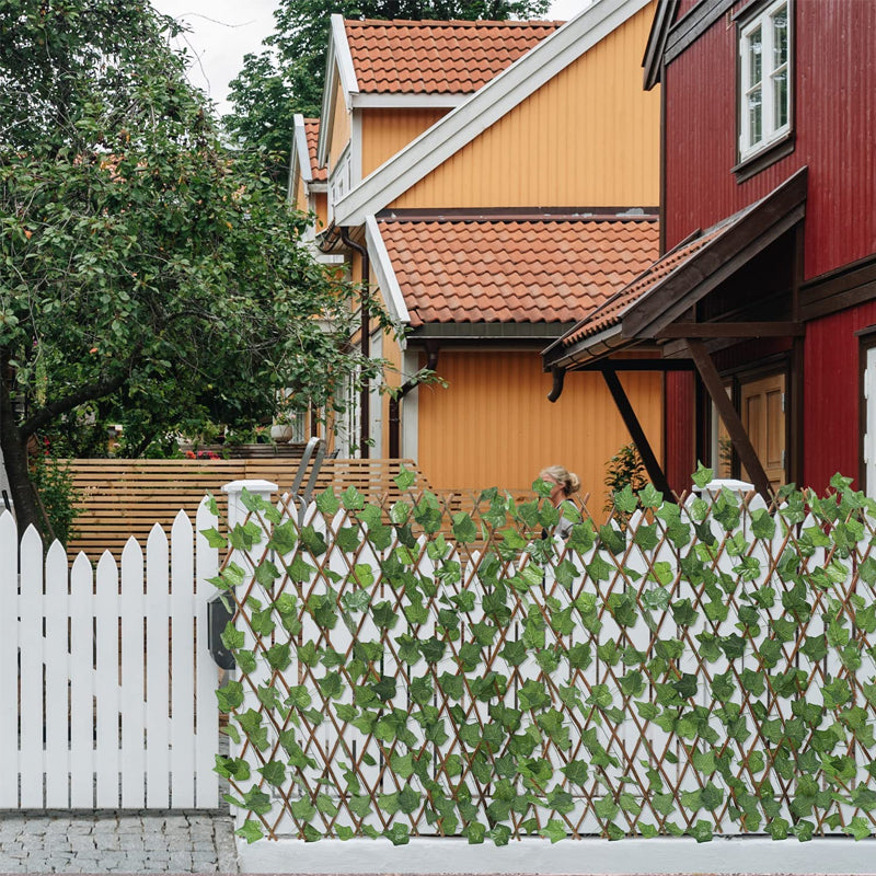 BowLift | Expandable artificial privacy fence