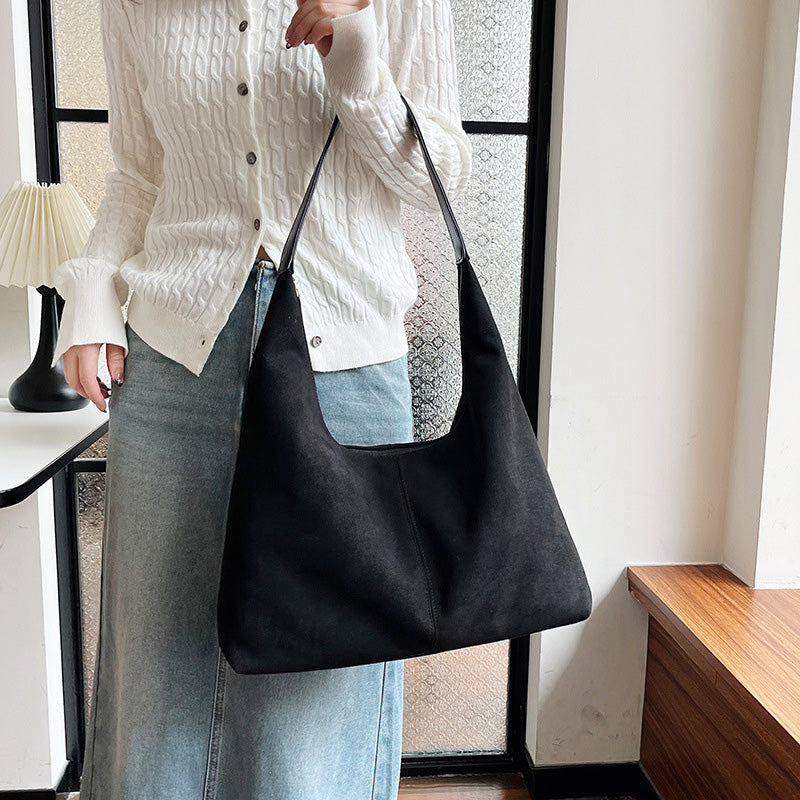 BowLift | Suede messenger bag with large capacity