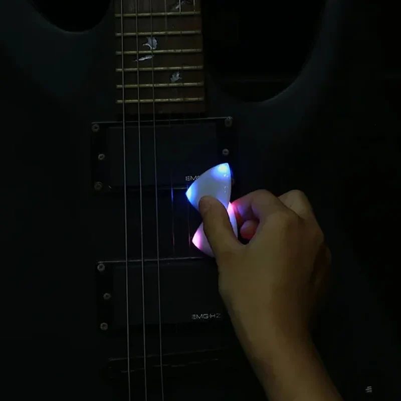 BowLift | Light Up Guitar Pick