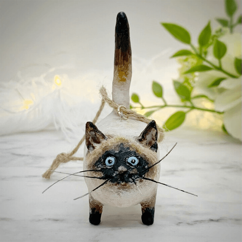 BowLift | Kitty Miniature Sculpture
