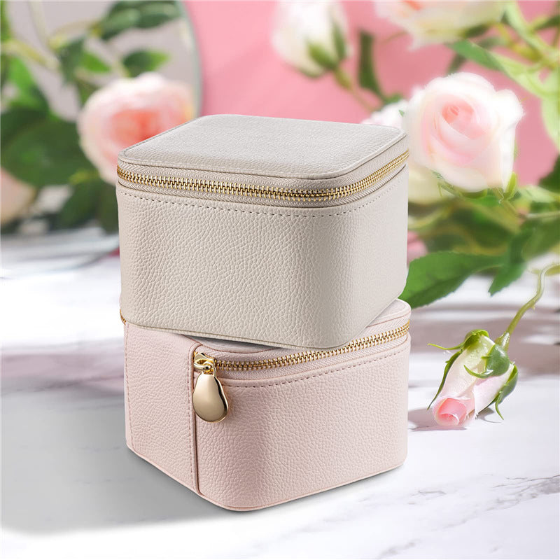 BowLift | Leather jewelry box for travel