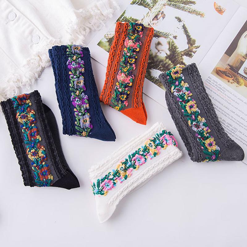 BowLift | 🧦🌸Vintage Embroidered Flower Socks (5 Pairs)