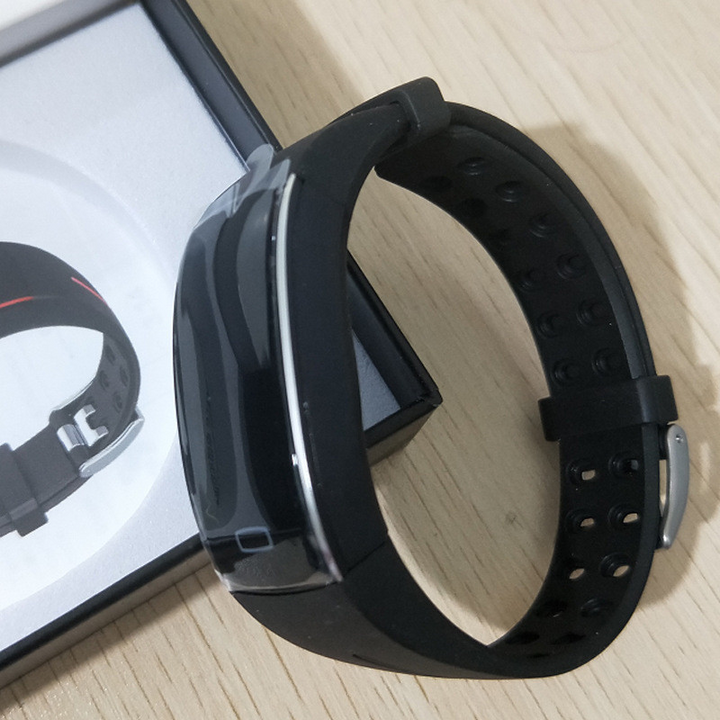 BowLift | SmartFit Compact Bluetooth Smartwatch – Heart Rate & Blood Pressure Monitoring for your active life