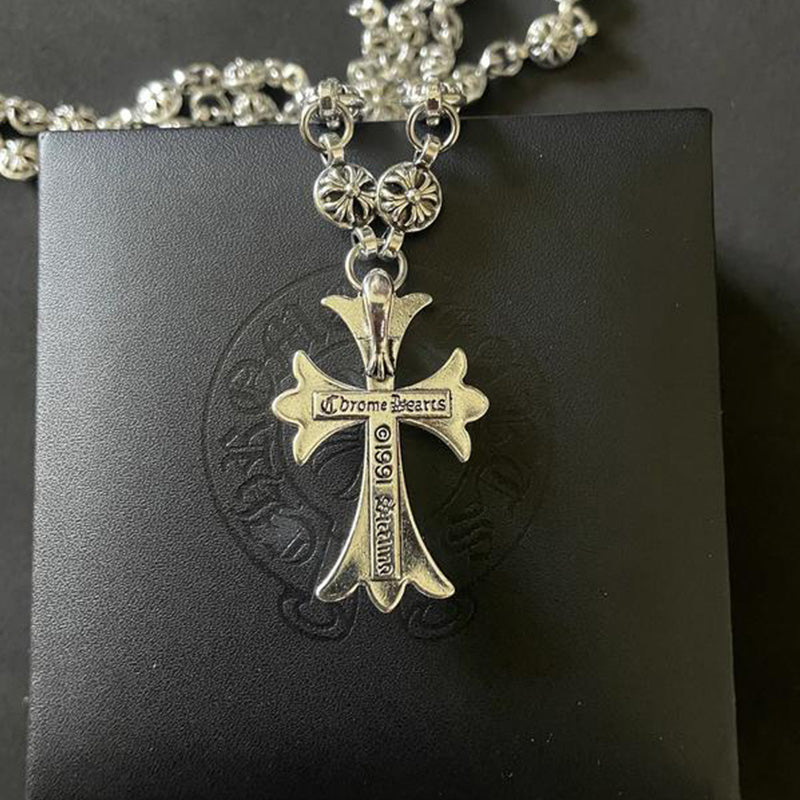 BowLift | Gothic Cross Pendant Necklace