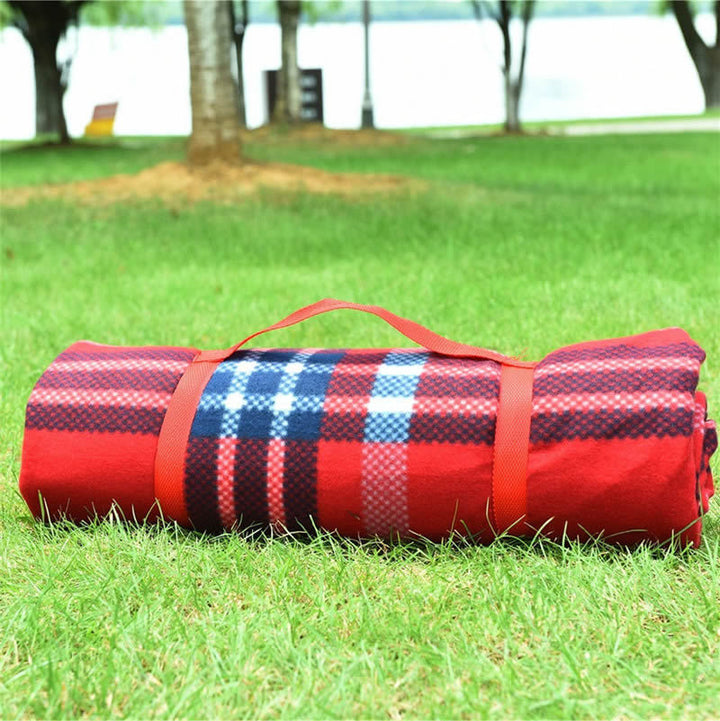 Women's Outdoor Picnic Blanket with Insulating Layer Bowlift