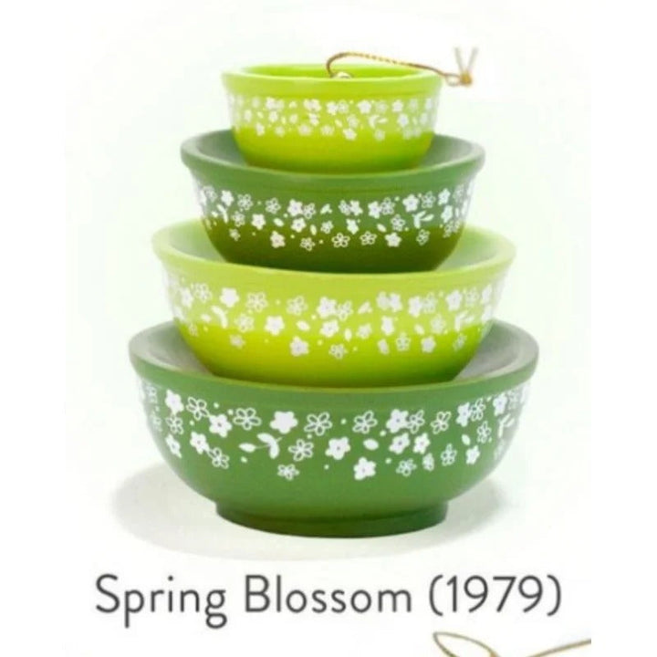 BowLift | Vintage Bowls Christmas Ornament | Nostalgic Tree Hangers | Handmade Decoration from Glass