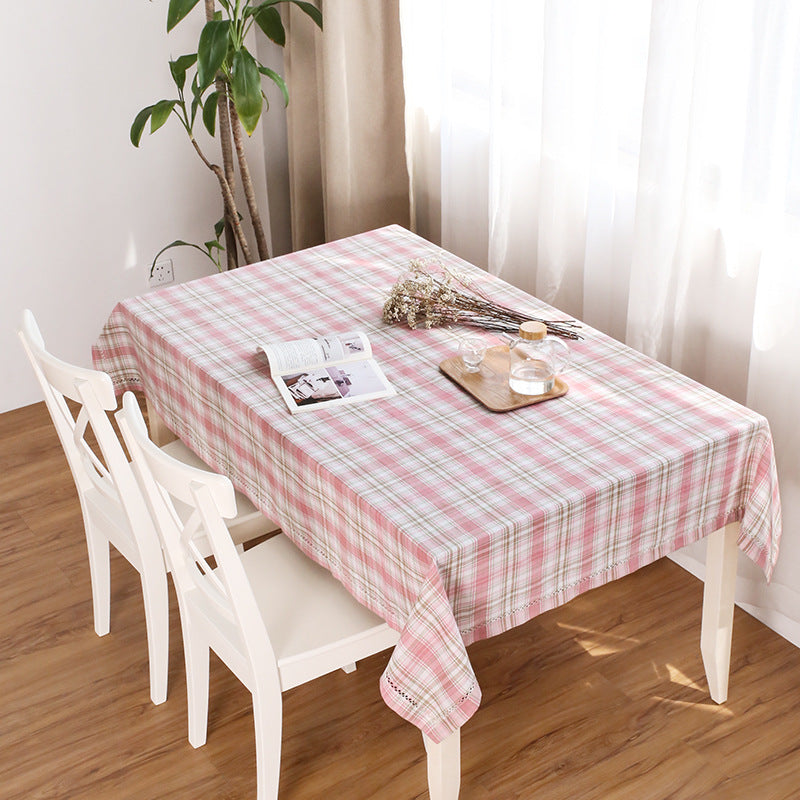 Round cotton tablecloth in check pattern with decorative crochet border Bowlift