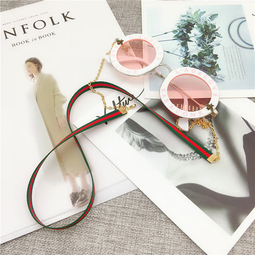Stylish Eyewear Chain with Dual Color Stripes Bowlift