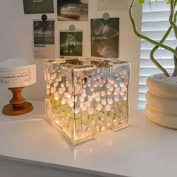 Blossom Box | Magical Tulip Light | Bowlift
