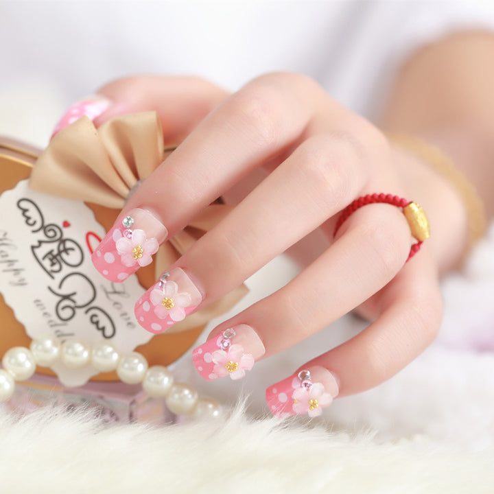 High-quality artificial nails with flower details Bowlift