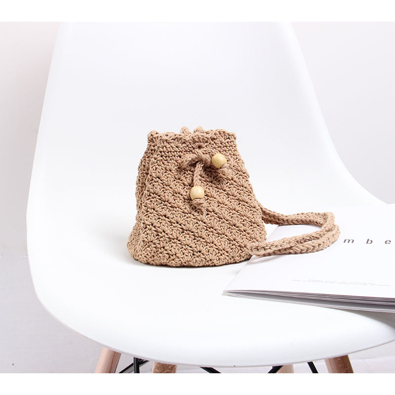 Hand-knotted Shoulder Bag in Modern Boho Style Bowlift