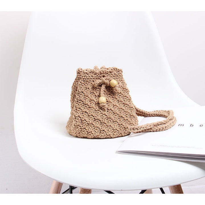 Hand-knotted Shoulder Bag in Modern Boho Style Bowlift